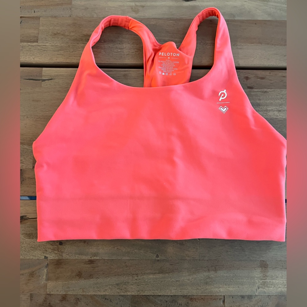 Peloton high neck sports bra